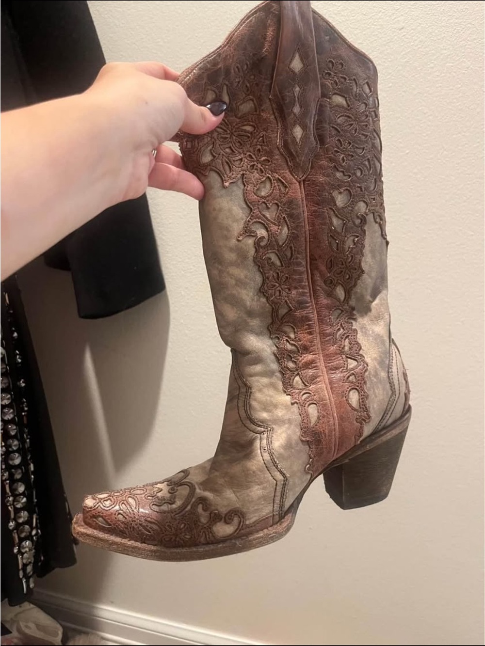 Women's Two-Tone Embroidered Western Heeled Boot - Brown & Tan
